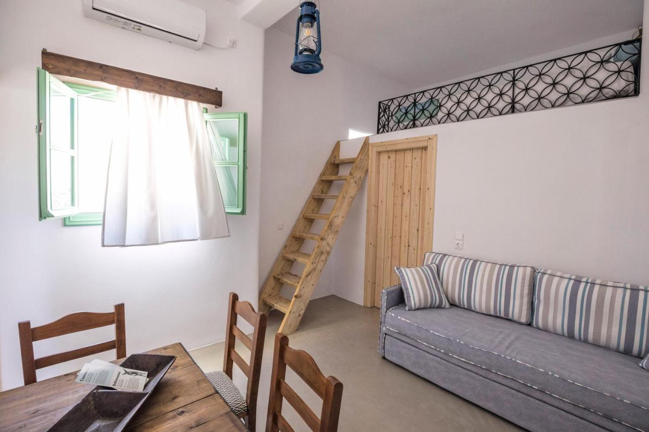 Ailouros Scenic Guest Houses สคินนูสซา ภายนอก รูปภาพ